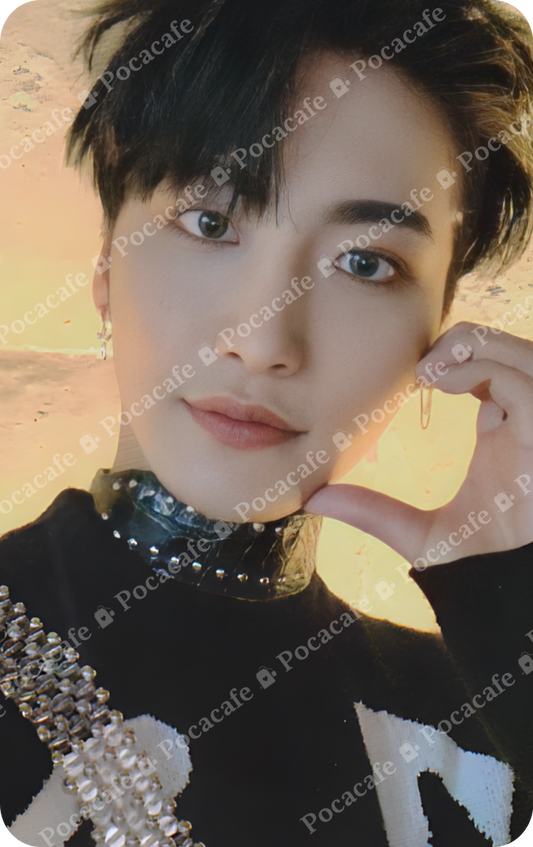 THE WORLD EP 1 MOVEMENT A VER 1